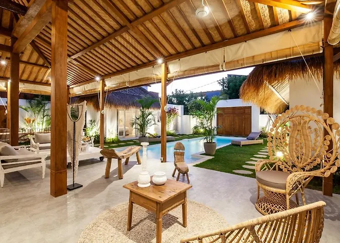 New 5 Bedroom Close To Eat Street Villa *