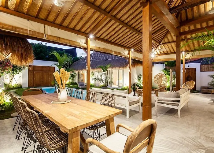 Villa New 5 Bedroom Close To Eat Street *