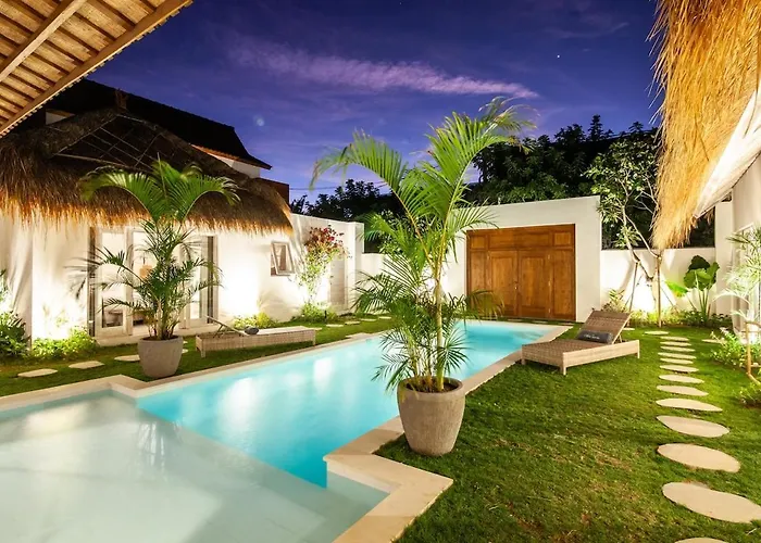 New 5 Bedroom Close To Eat Street