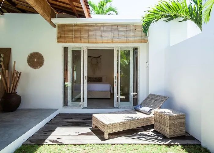 New 5 Bedroom Close To Eat Street Seminyak (Bali)