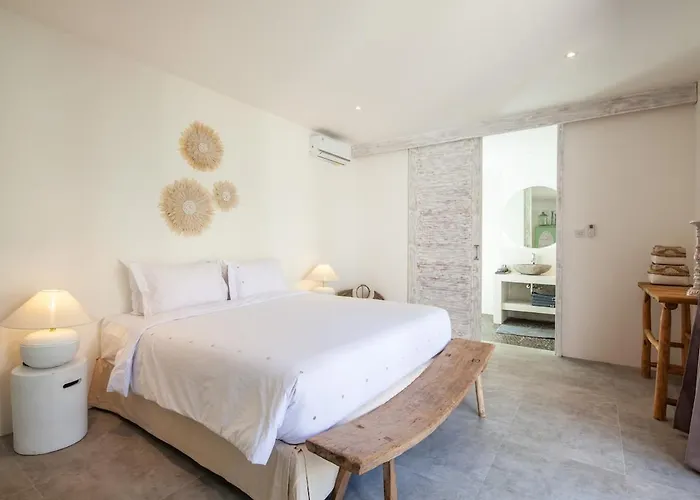 Villa New 5 Bedroom Close To Eat Street