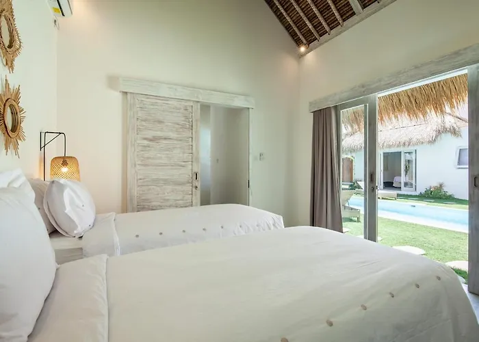 New 5 Bedroom Close To Eat Street Villa Seminyak (Bali)